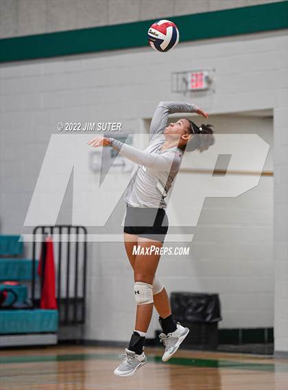 Thumbnail 3 in Neches vs McMullen County (UIL 1A Region 4 Semifinal Playoff) photogallery.