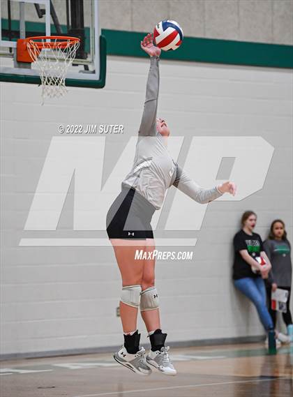 Thumbnail 3 in Neches vs McMullen County (UIL 1A Region 4 Semifinal Playoff) photogallery.