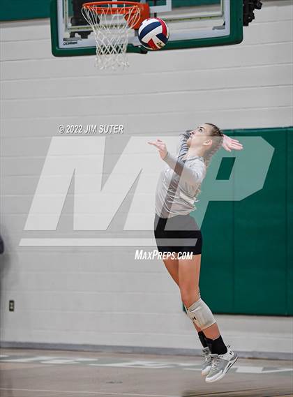 Thumbnail 1 in Neches vs McMullen County (UIL 1A Region 4 Semifinal Playoff) photogallery.