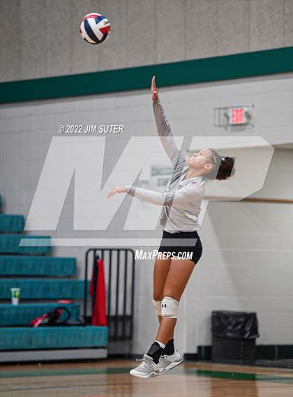 Thumbnail 1 in Neches vs McMullen County (UIL 1A Region 4 Semifinal Playoff) photogallery.