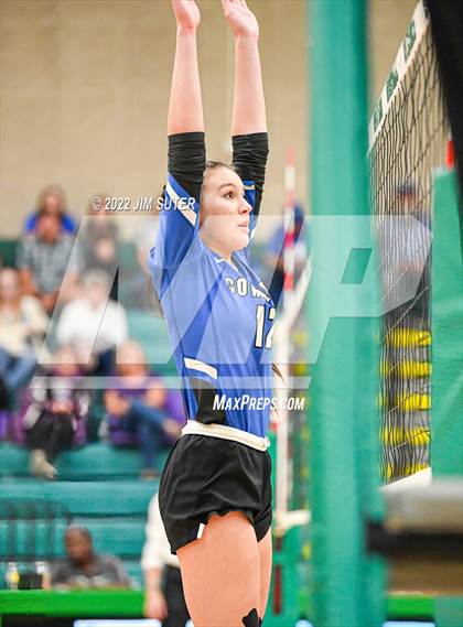 Thumbnail 2 in Neches vs McMullen County (UIL 1A Region 4 Semifinal Playoff) photogallery.