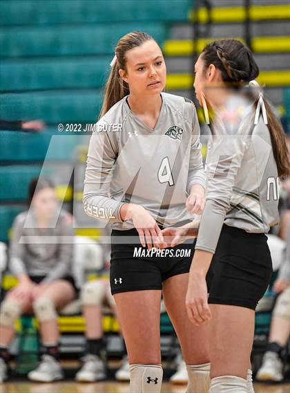 Thumbnail 3 in Neches vs McMullen County (UIL 1A Region 4 Semifinal Playoff) photogallery.