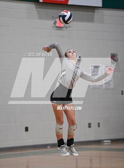 Thumbnail 2 in Neches vs McMullen County (UIL 1A Region 4 Semifinal Playoff) photogallery.