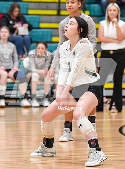 Thumbnail 3 in Neches vs McMullen County (UIL 1A Region 4 Semifinal Playoff) photogallery.