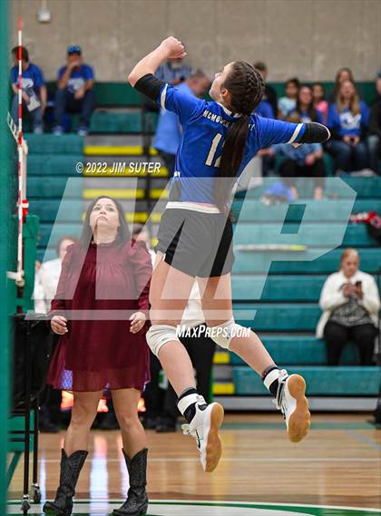 Thumbnail 1 in Neches vs McMullen County (UIL 1A Region 4 Semifinal Playoff) photogallery.