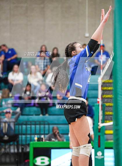 Thumbnail 1 in Neches vs McMullen County (UIL 1A Region 4 Semifinal Playoff) photogallery.