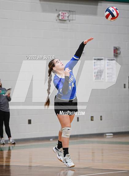 Thumbnail 1 in Neches vs McMullen County (UIL 1A Region 4 Semifinal Playoff) photogallery.
