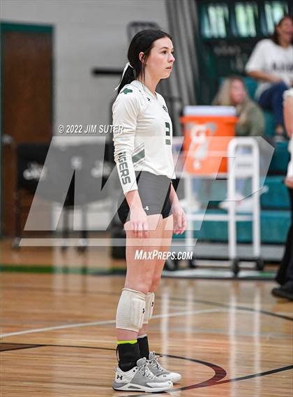 Thumbnail 3 in Neches vs McMullen County (UIL 1A Region 4 Semifinal Playoff) photogallery.