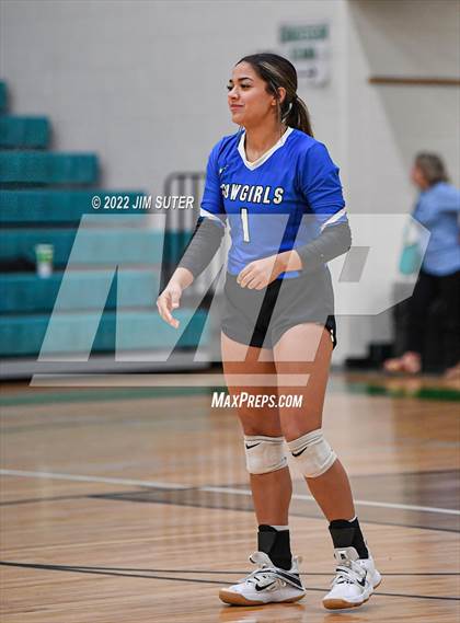 Thumbnail 2 in Neches vs McMullen County (UIL 1A Region 4 Semifinal Playoff) photogallery.