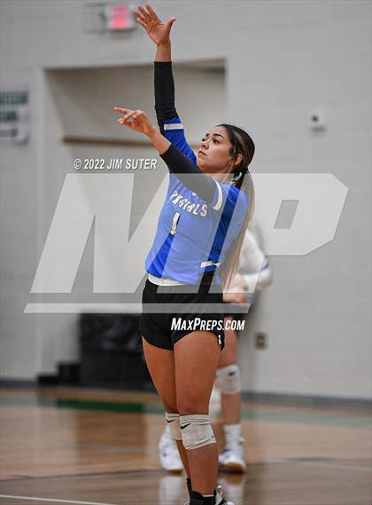 Thumbnail 1 in Neches vs McMullen County (UIL 1A Region 4 Semifinal Playoff) photogallery.