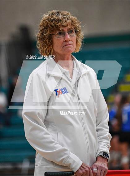 Thumbnail 1 in Neches vs McMullen County (UIL 1A Region 4 Semifinal Playoff) photogallery.