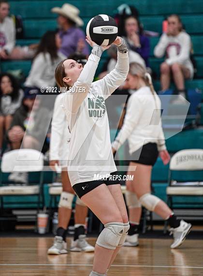 Thumbnail 2 in Neches vs McMullen County (UIL 1A Region 4 Semifinal Playoff) photogallery.