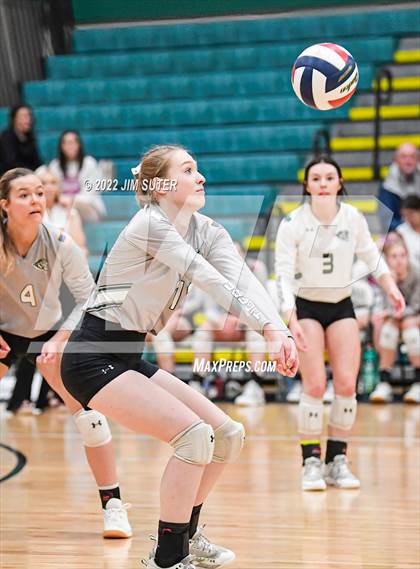 Thumbnail 1 in Neches vs McMullen County (UIL 1A Region 4 Semifinal Playoff) photogallery.