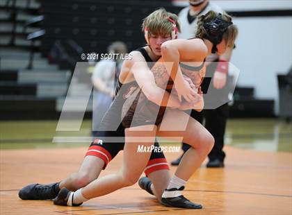 Thumbnail 2 in Liberty Union vs Amanda-Clearcreek photogallery.