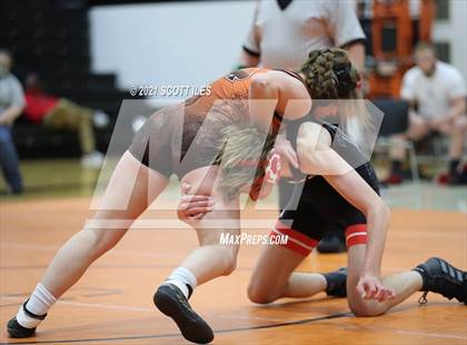 Thumbnail 2 in Liberty Union vs Amanda-Clearcreek photogallery.