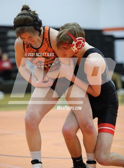 Thumbnail 3 in Liberty Union vs Amanda-Clearcreek photogallery.