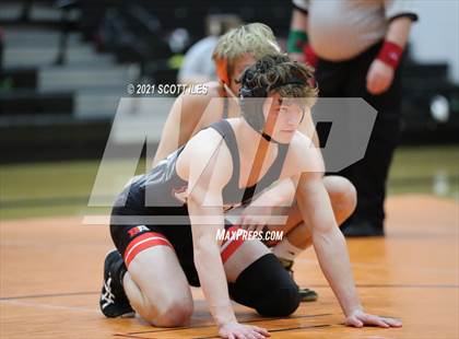 Thumbnail 1 in Liberty Union vs Amanda-Clearcreek photogallery.