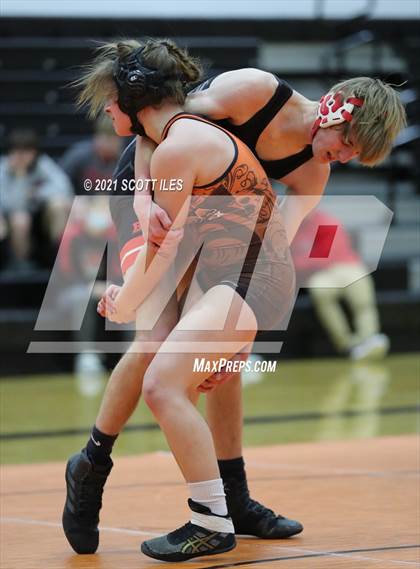 Thumbnail 3 in Liberty Union vs Amanda-Clearcreek photogallery.