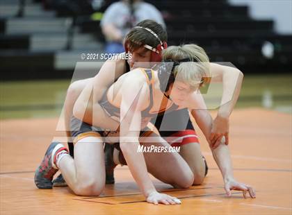 Thumbnail 2 in Liberty Union vs Amanda-Clearcreek photogallery.