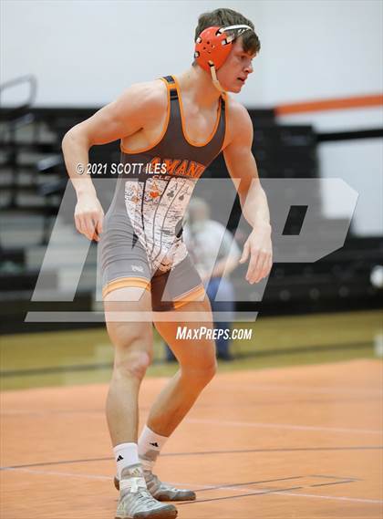 Thumbnail 3 in Liberty Union vs Amanda-Clearcreek photogallery.