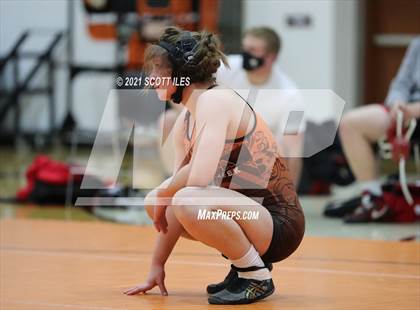 Thumbnail 1 in Liberty Union vs Amanda-Clearcreek photogallery.
