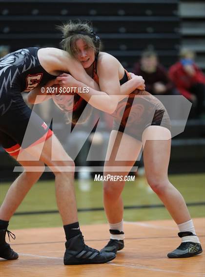 Thumbnail 2 in Liberty Union vs Amanda-Clearcreek photogallery.