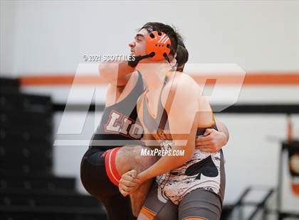 Thumbnail 1 in Liberty Union vs Amanda-Clearcreek photogallery.