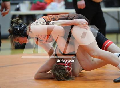 Thumbnail 1 in Liberty Union vs Amanda-Clearcreek photogallery.