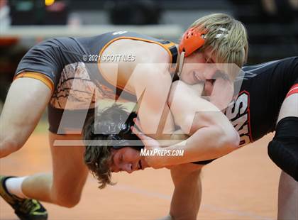 Thumbnail 3 in Liberty Union vs Amanda-Clearcreek photogallery.