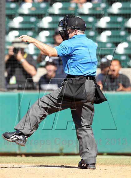 Thumbnail 2 in Cleveland vs. Marshall (LACS D1 Semi Final) photogallery.