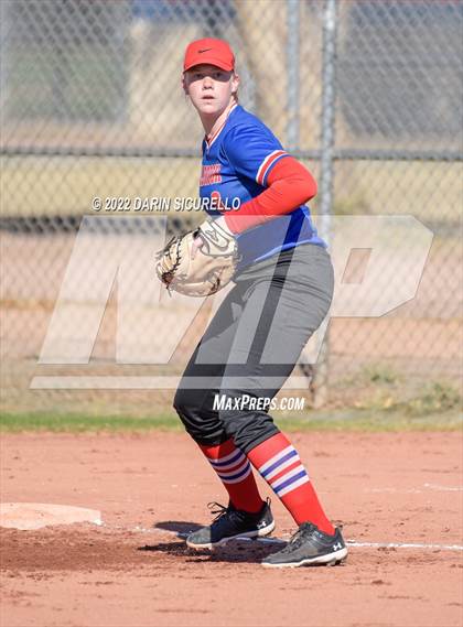 Thumbnail 2 in Cactus vs. Holbrook (Dobson/Westwood Invitational) photogallery.