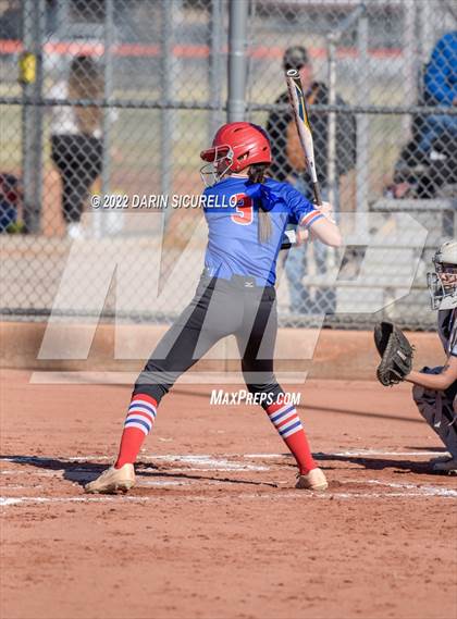Thumbnail 3 in Cactus vs. Holbrook (Dobson/Westwood Invitational) photogallery.