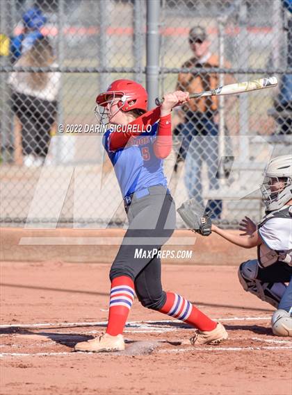 Thumbnail 2 in Cactus vs. Holbrook (Dobson/Westwood Invitational) photogallery.