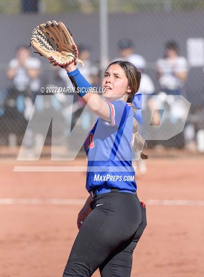 Thumbnail 2 in Cactus vs. Holbrook (Dobson/Westwood Invitational) photogallery.