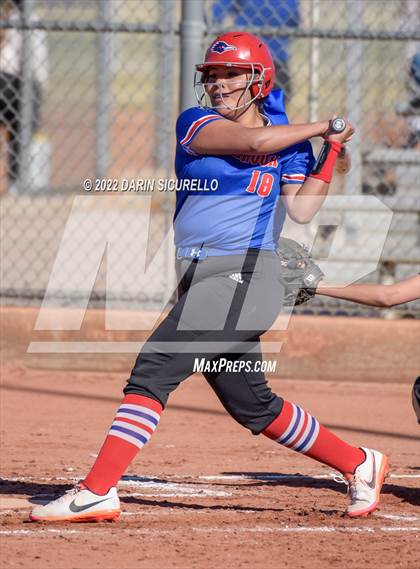 Thumbnail 3 in Cactus vs. Holbrook (Dobson/Westwood Invitational) photogallery.