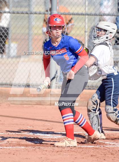 Thumbnail 2 in Cactus vs. Holbrook (Dobson/Westwood Invitational) photogallery.