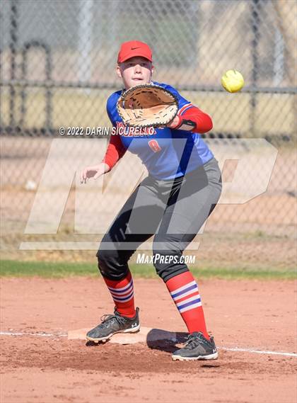 Thumbnail 2 in Cactus vs. Holbrook (Dobson/Westwood Invitational) photogallery.