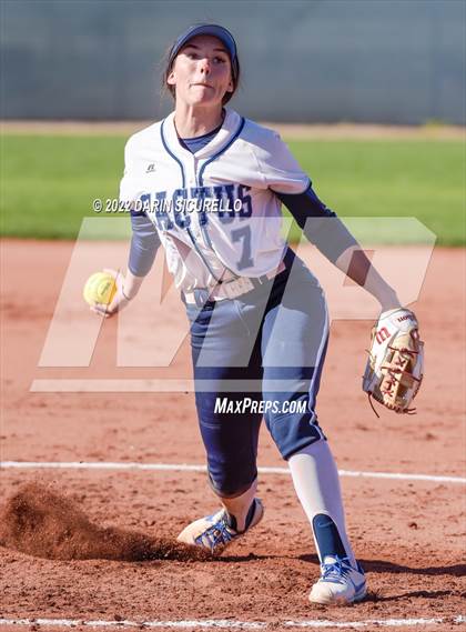 Thumbnail 1 in Cactus vs. Holbrook (Dobson/Westwood Invitational) photogallery.