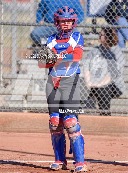 Thumbnail 3 in Cactus vs. Holbrook (Dobson/Westwood Invitational) photogallery.