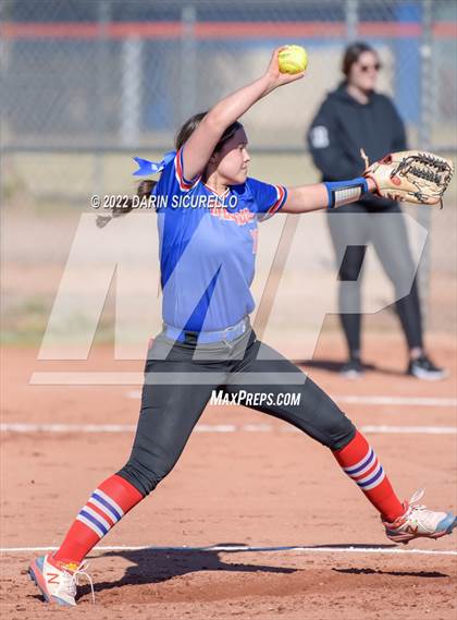 Thumbnail 1 in Cactus vs. Holbrook (Dobson/Westwood Invitational) photogallery.