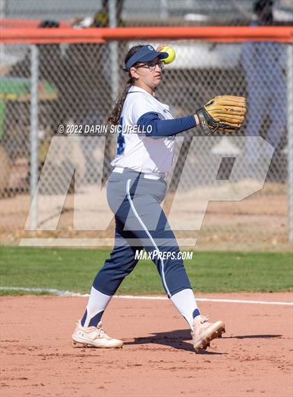 Thumbnail 3 in Cactus vs. Holbrook (Dobson/Westwood Invitational) photogallery.
