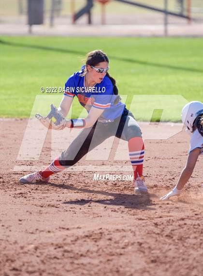 Thumbnail 3 in Cactus vs. Holbrook (Dobson/Westwood Invitational) photogallery.