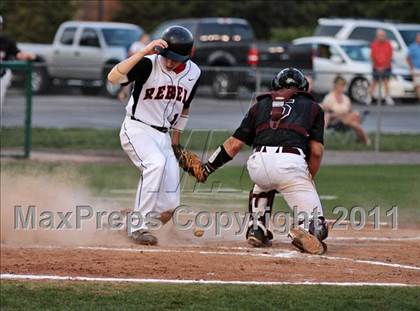 Thumbnail 1 in Bearden @ Maryville photogallery.