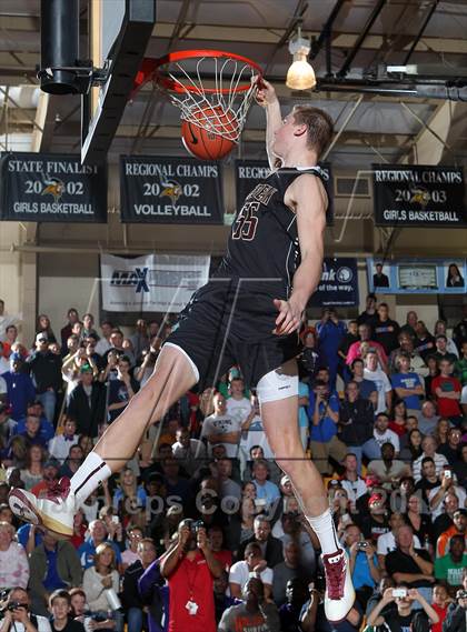 Thumbnail 2 in Slam Dunk Contest (City of Palms Classic) photogallery.