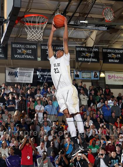 Thumbnail 3 in Slam Dunk Contest (City of Palms Classic) photogallery.