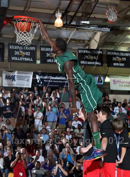 Thumbnail 2 in Slam Dunk Contest (City of Palms Classic) photogallery.