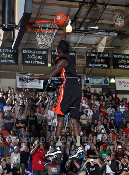 Thumbnail 3 in Slam Dunk Contest (City of Palms Classic) photogallery.