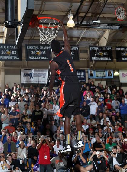 Thumbnail 1 in Slam Dunk Contest (City of Palms Classic) photogallery.