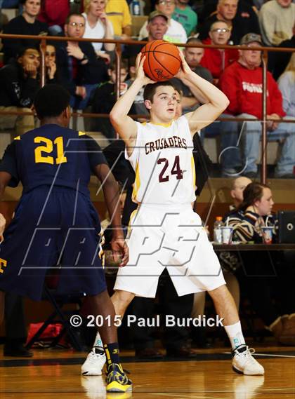 Thumbnail 2 in Farrell vs. Elk County Catholic (PIAA Class A Second Round) photogallery.