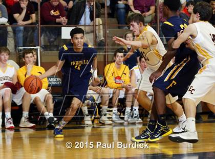 Thumbnail 3 in Farrell vs. Elk County Catholic (PIAA Class A Second Round) photogallery.
